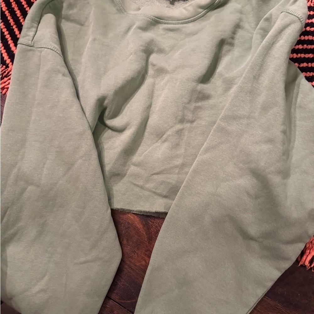 WeWoreWhat Cropped Green Sweatshirt Size Large - Picture 5 of 5